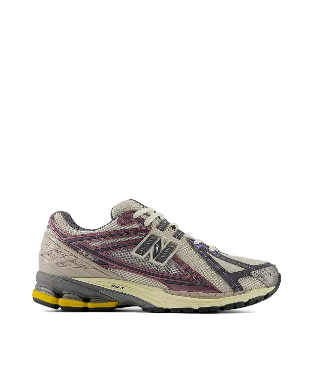 New Balance Sneakers 2