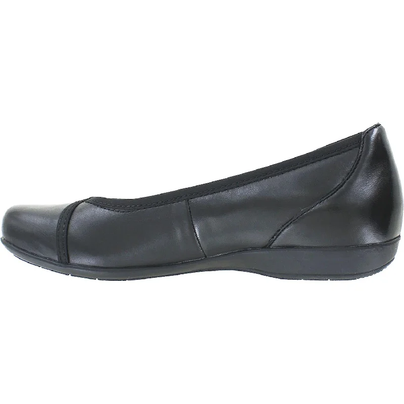 Women's Earth Derby Black Leather