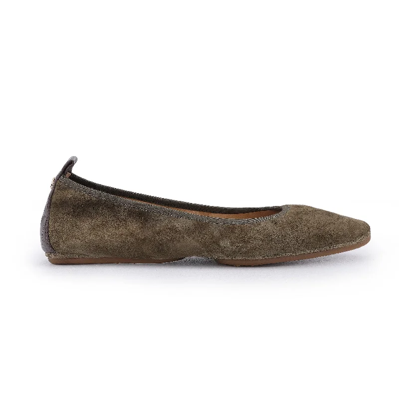 Vienna Foldable Ballet Flat in Mud Suede