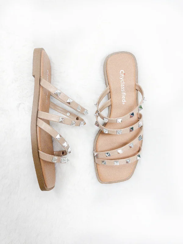 Stepping Forward Sandals - Tan