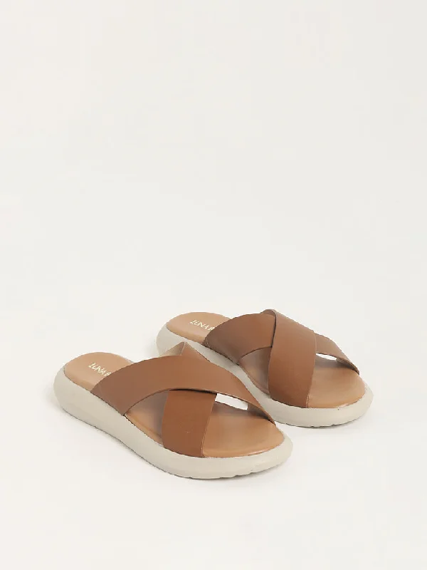 LUNA BLU Tan Criss-Cross Design Platform Slides